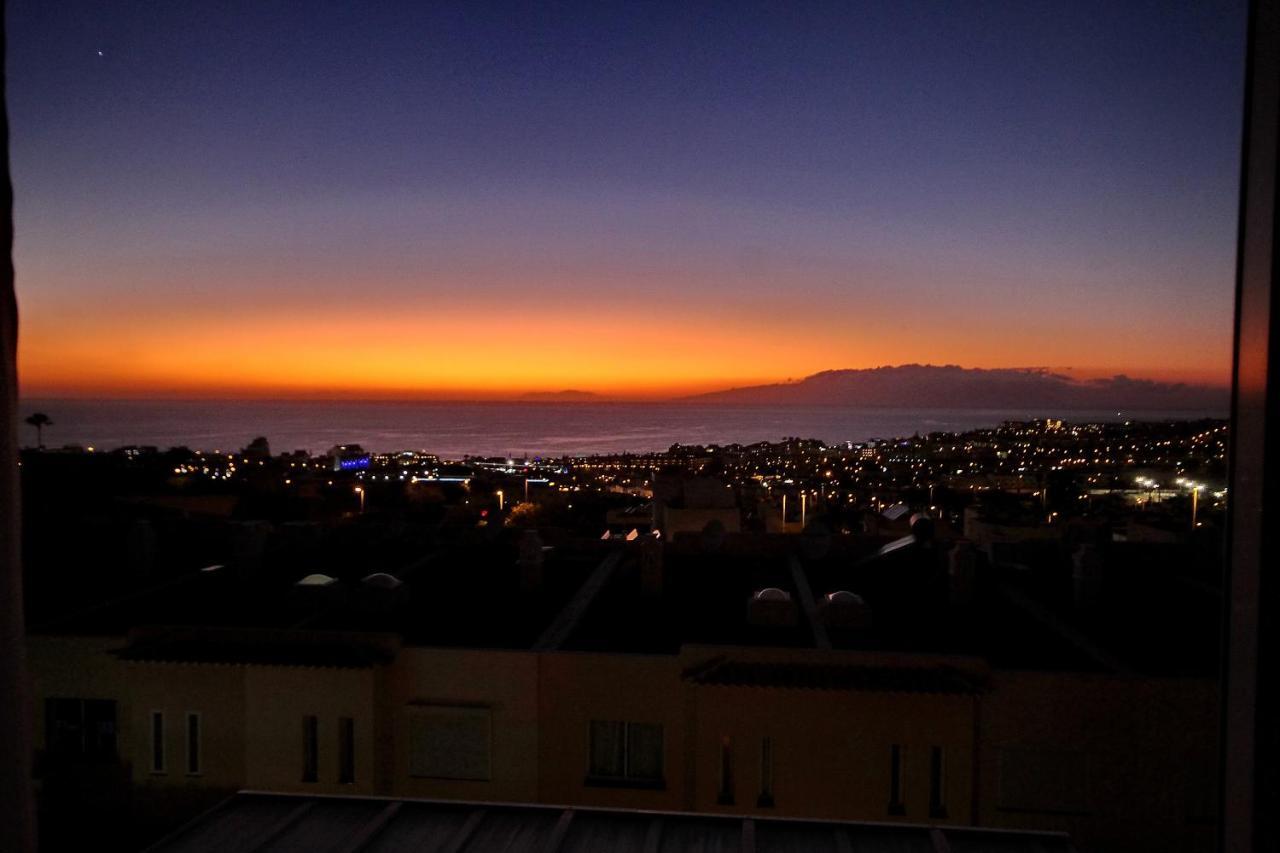 Apartament Cozy Townhouse With Ocean Views in Costa Adeje Zewnętrze zdjęcie